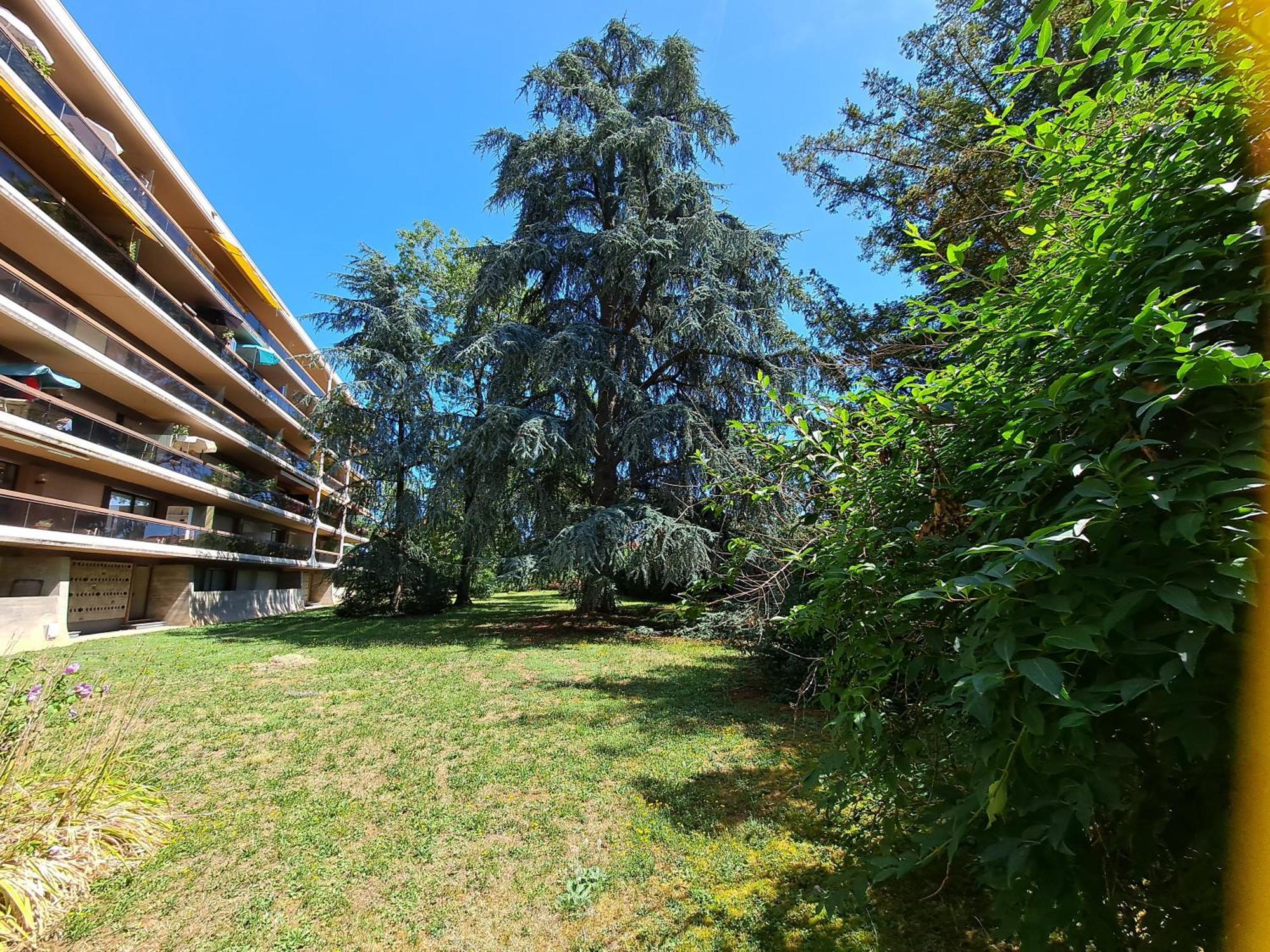 Le Duc De Savoie Thonon Apartman Kültér fotó